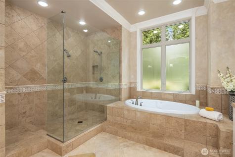 8407 255th Avenue NE Redmond WA 98053