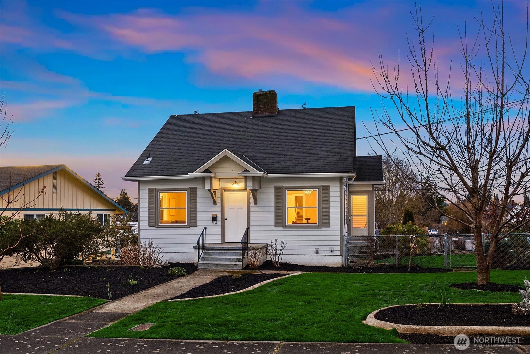 2002 State Street Everett WA 98201