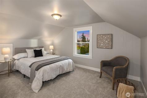 2002 State Street Everett WA 98201