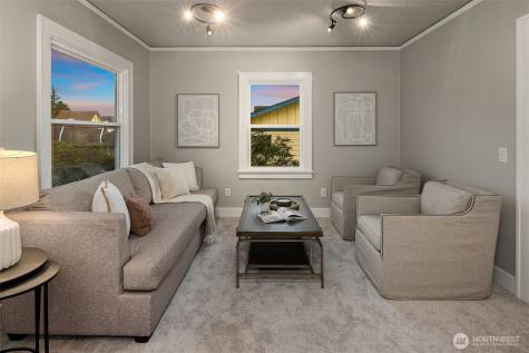 2002 State Street Everett WA 98201