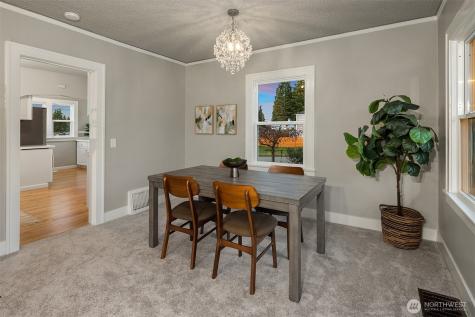 2002 State Street Everett WA 98201