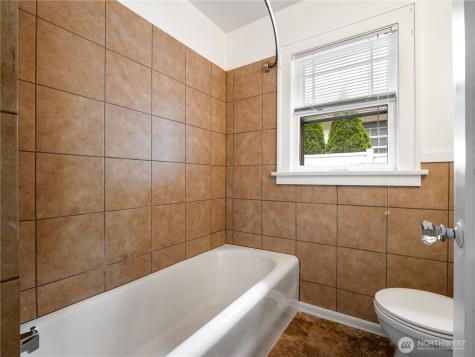 3521 S 11th Street Tacoma WA 98405