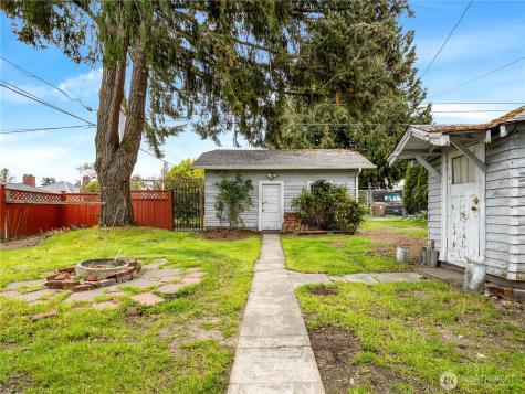 3521 S 11th Street Tacoma WA 98405