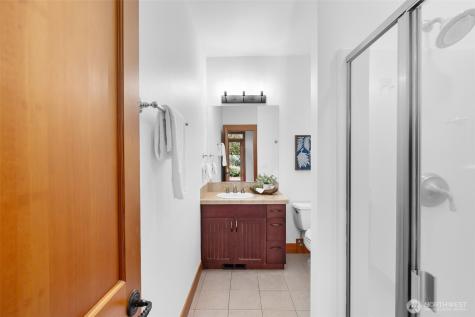 6465 Haley Loop NE Bainbridge Island WA 98110