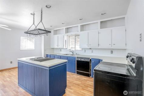 6422 S Montgomery Street Tacoma WA 98409