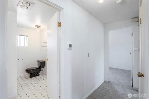 6422 S Montgomery Street Tacoma WA 98409