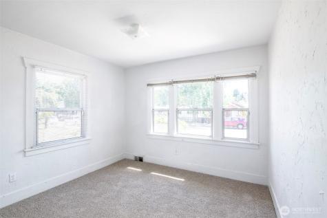 6422 S Montgomery Street Tacoma WA 98409