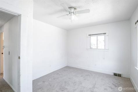 6422 S Montgomery Street Tacoma WA 98409