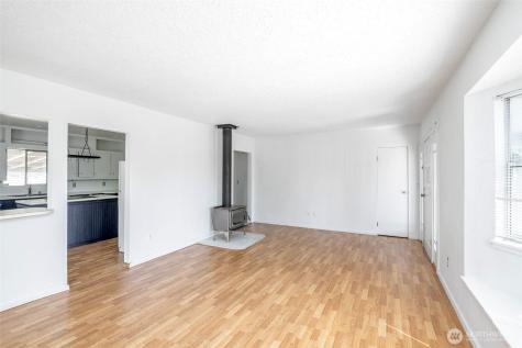 6422 S Montgomery Street Tacoma WA 98409