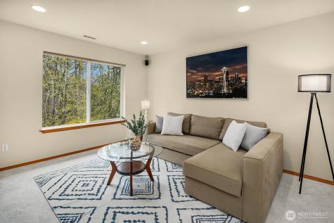 2016 250th Place SE Sammamish WA 98075