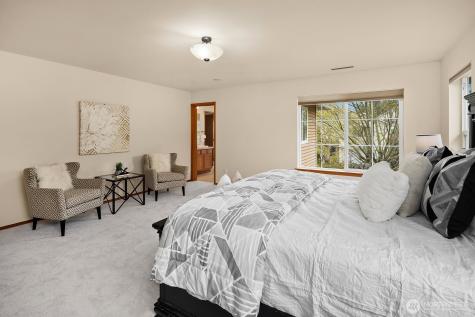 2016 250th Place SE Sammamish WA 98075