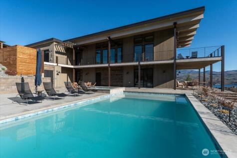 140 Clos Chevalle Road Chelan WA 98816