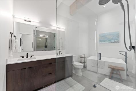 140 Clos Chevalle Road Chelan WA 98816