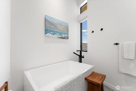 140 Clos Chevalle Road Chelan WA 98816