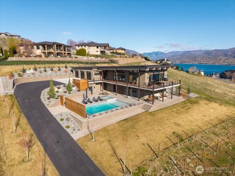 140 Clos Chevalle Road Chelan WA 98816