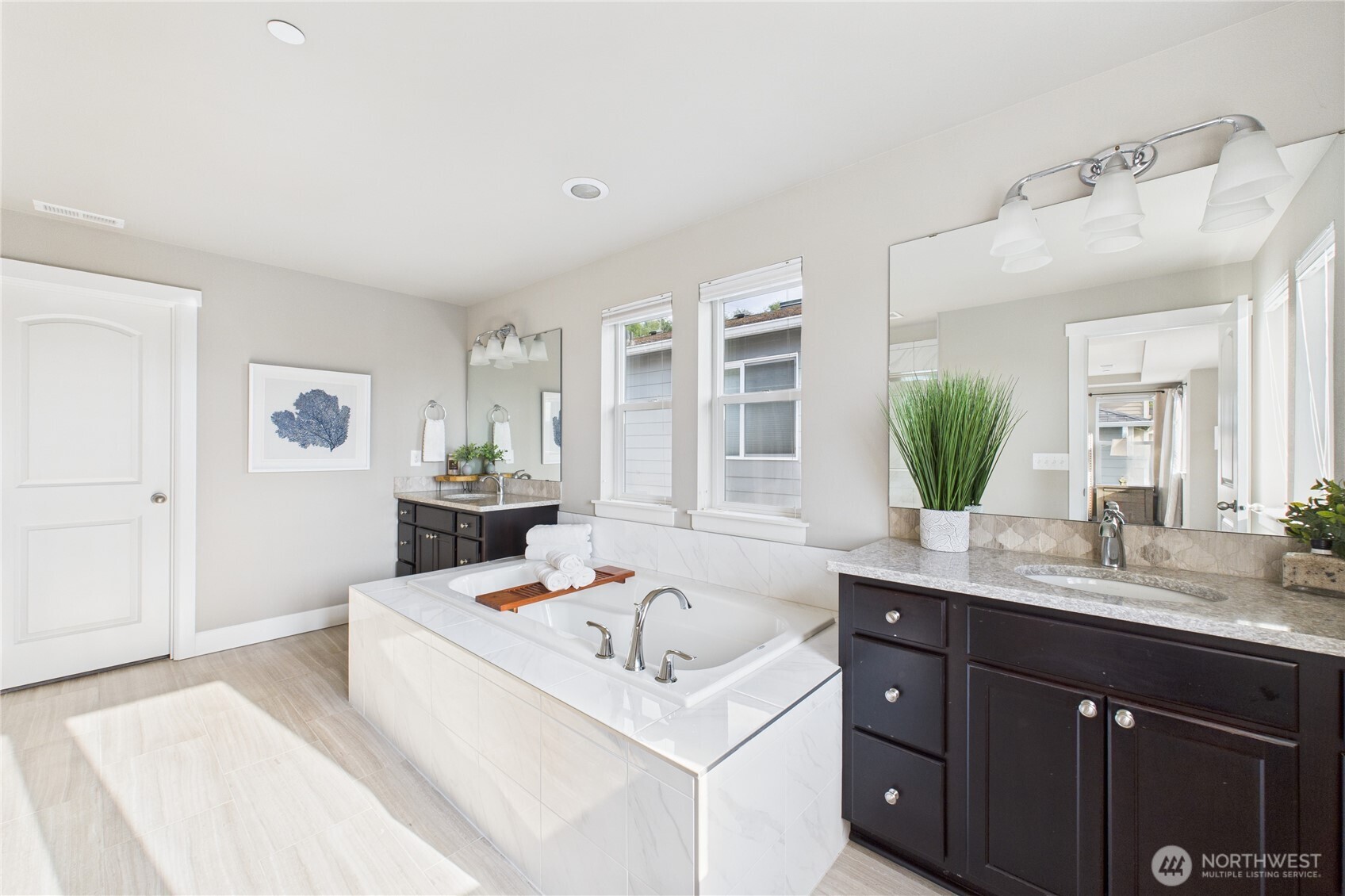 19608 82nd Place NE Kenmore WA 98028