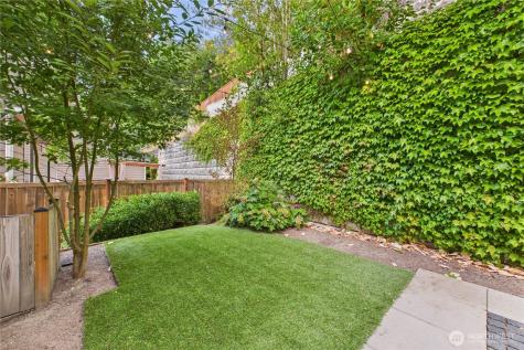 19608 82nd Place NE Kenmore WA 98028