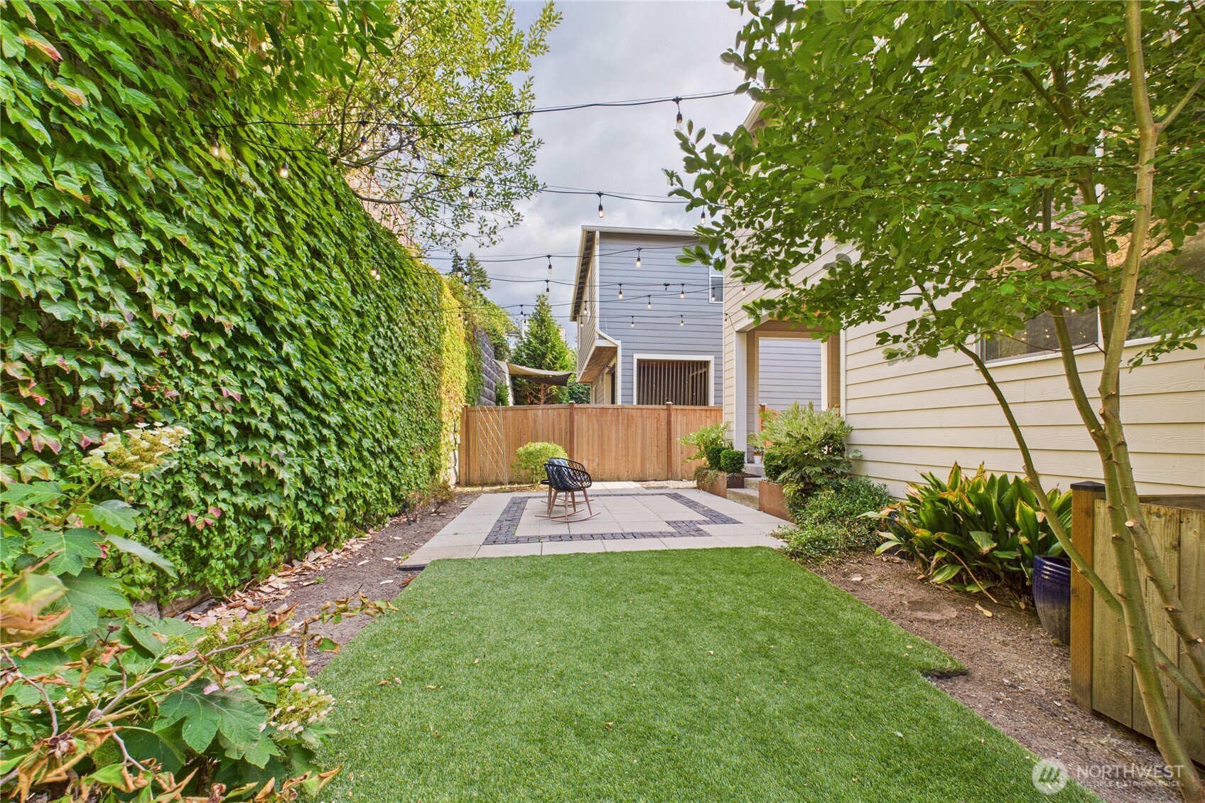 19608 82nd Place NE Kenmore WA 98028