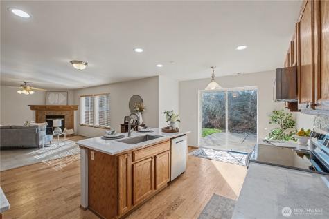 2261 Wallace Loop Dupont WA 98327