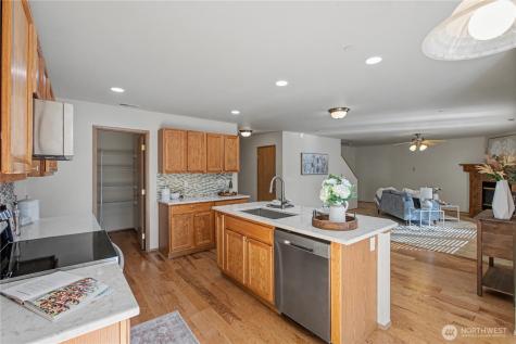 2261 Wallace Loop Dupont WA 98327