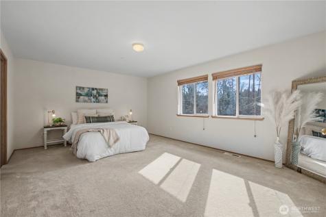 2261 Wallace Loop Dupont WA 98327