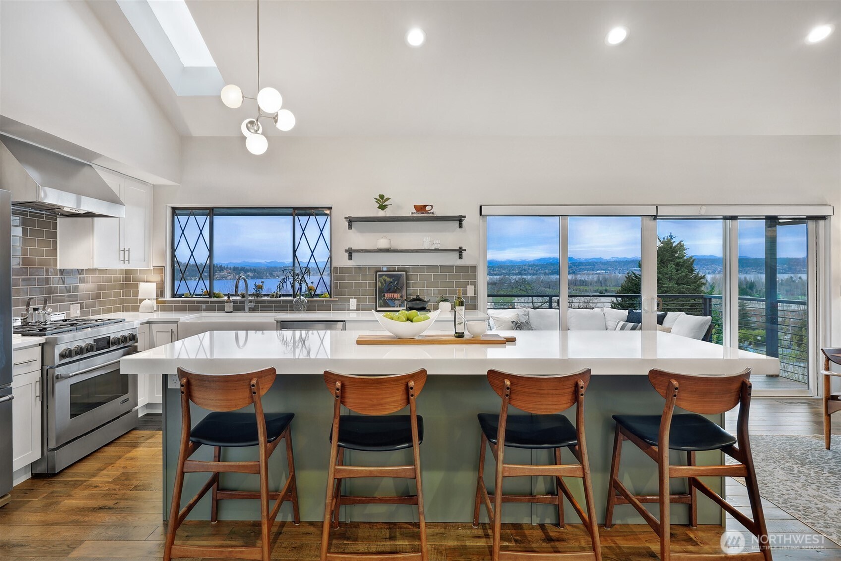 7710 57th Avenue NE Seattle WA 98115