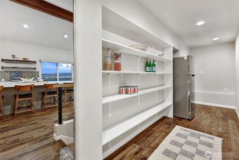 7710 57th Avenue NE Seattle WA 98115