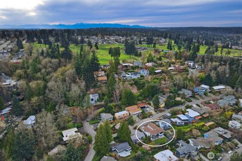7710 57th Avenue NE Seattle WA 98115