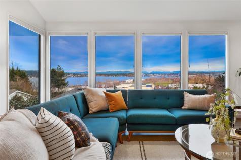 7710 57th Avenue NE Seattle WA 98115