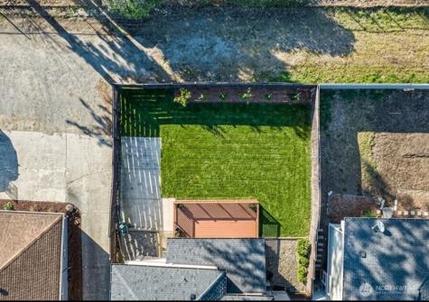 23905 43rd Avenue S Kent WA 98032