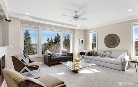 23905 43rd Avenue S Kent WA 98032