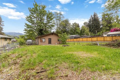 11435 163rd Avenue SE Renton WA 98059