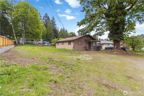11435 163rd Avenue SE Renton WA 98059