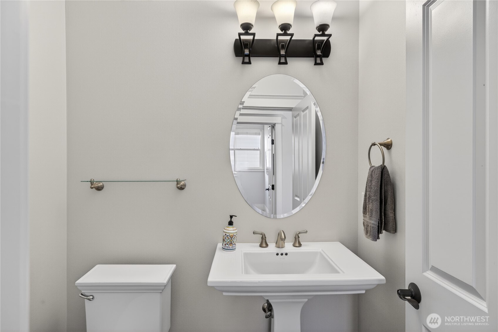 1908 29th Place Anacortes WA 98221