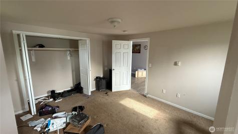 47 SE 10th Street College Place WA 99324