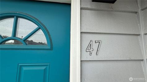 47 SE 10th Street College Place WA 99324