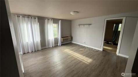 47 SE 10th Street College Place WA 99324