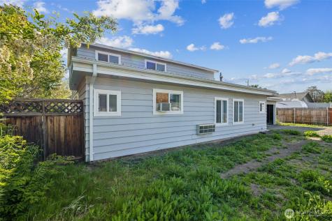 47 SE 10th Street College Place WA 99324