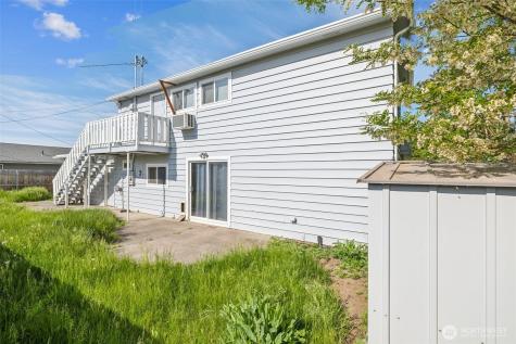 47 SE 10th Street College Place WA 99324