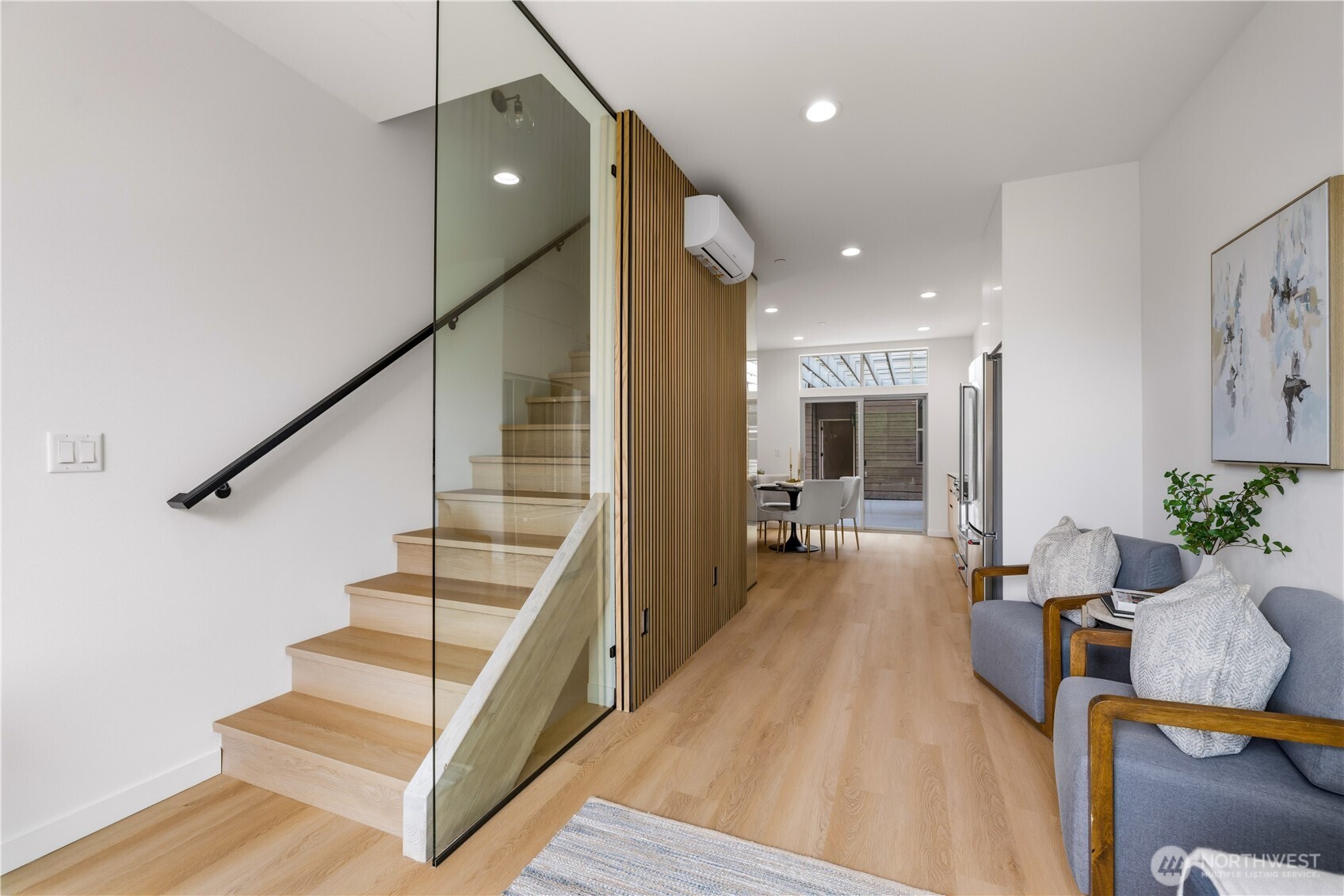 3817 Fremont Avenue N Seattle WA 98103