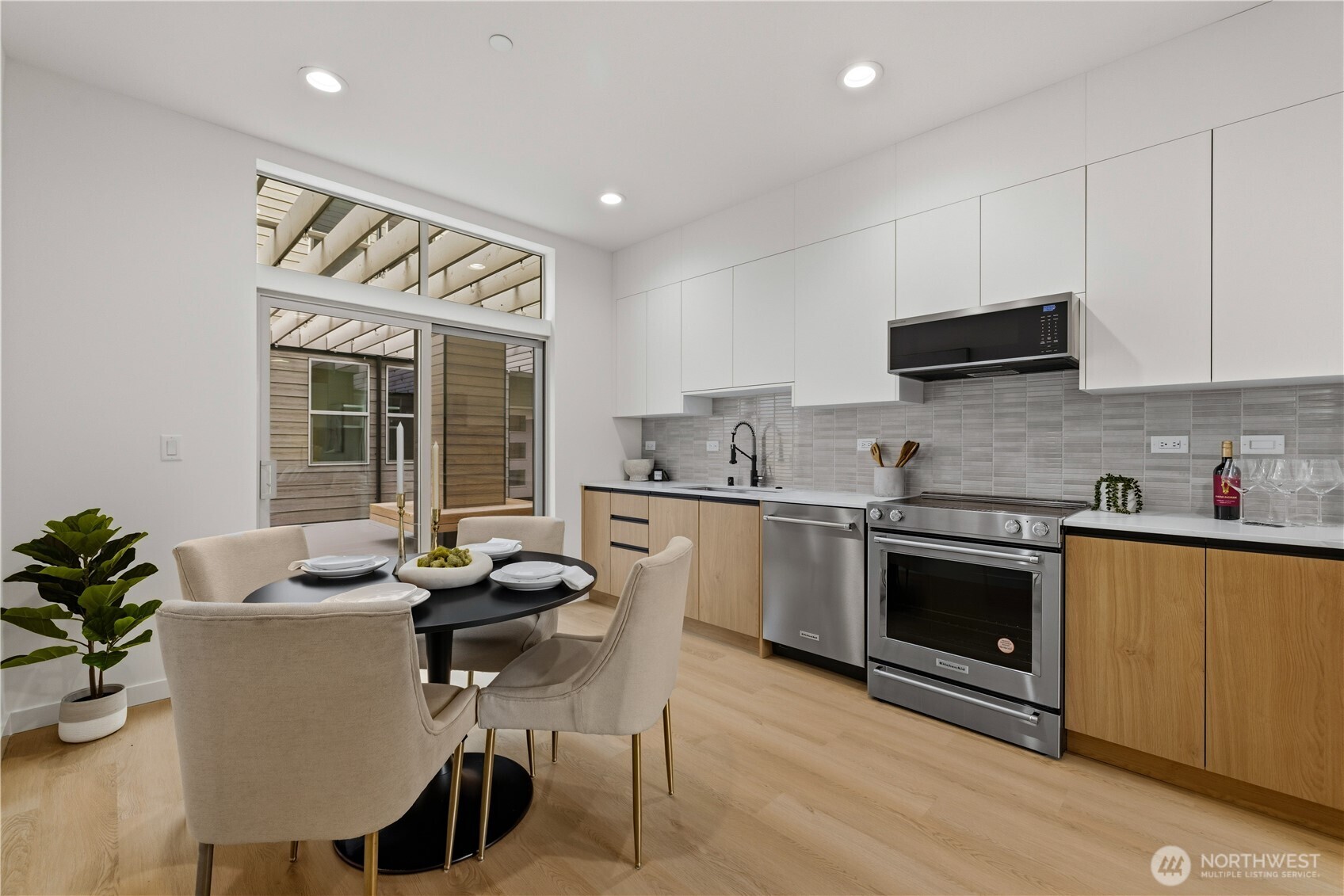 3817 Fremont Avenue N Seattle WA 98103