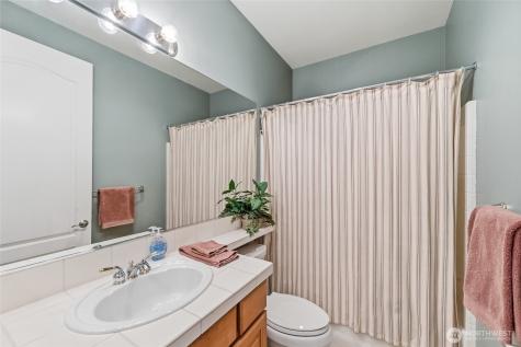 12521 237th Way NE Redmond WA 98053