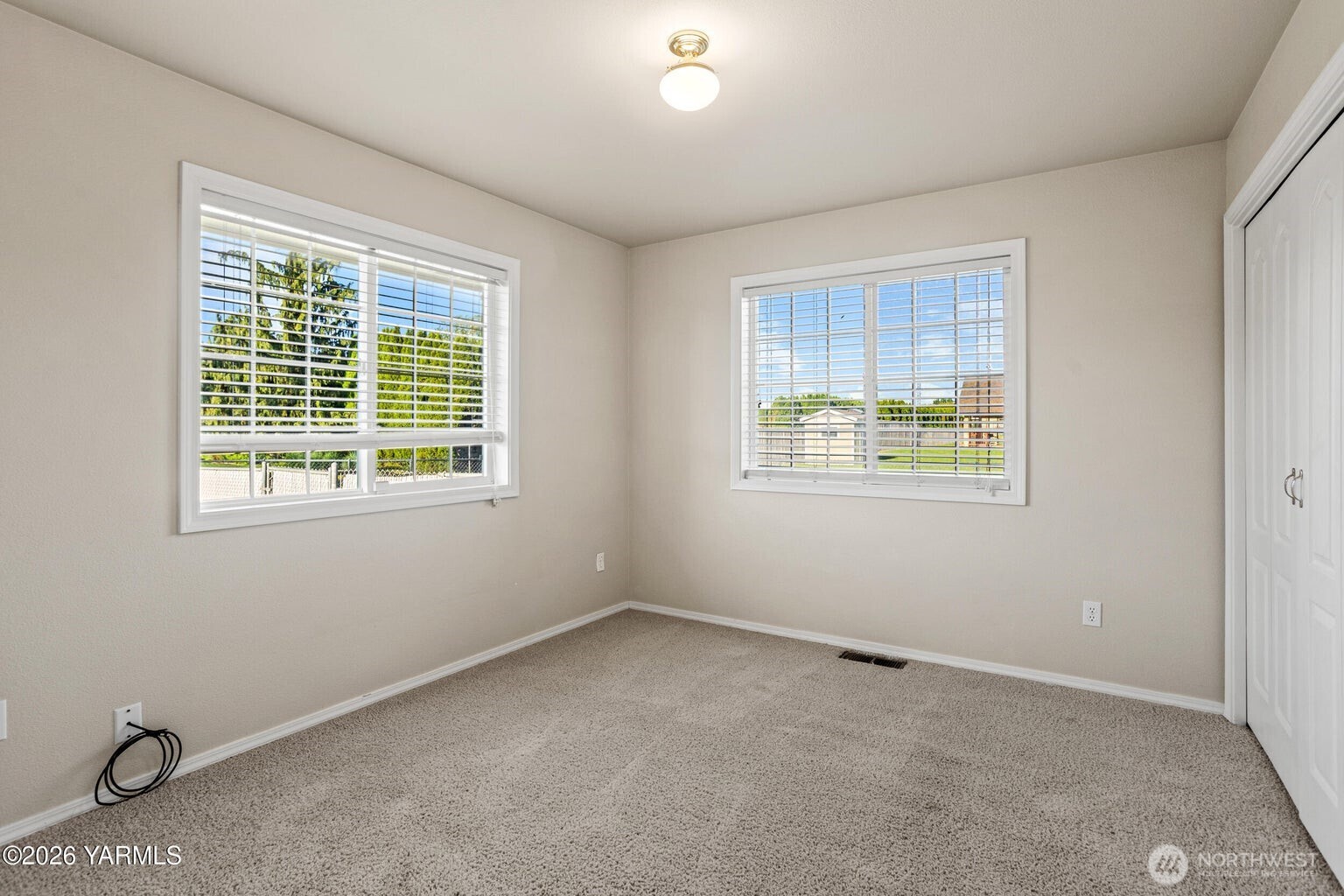 8204 Midvale Road Yakima WA 98908