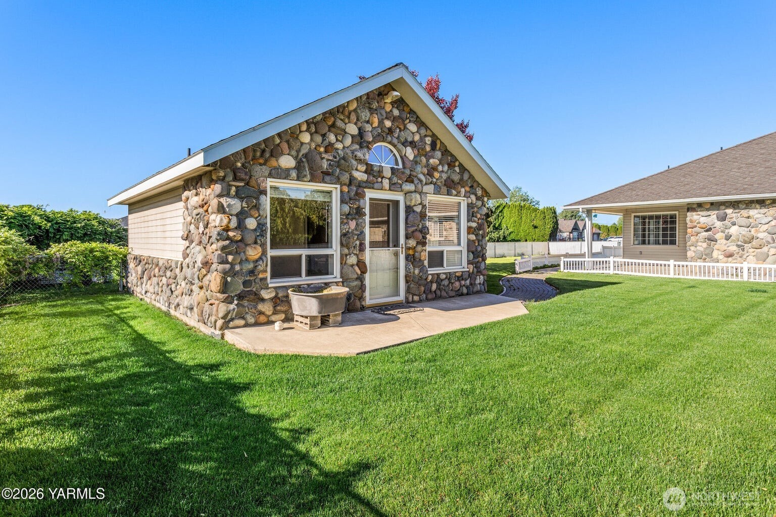 8204 Midvale Road Yakima WA 98908