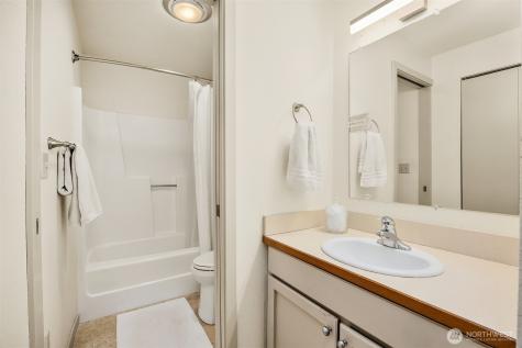 6507 113th Avenue NE Kirkland WA 98033