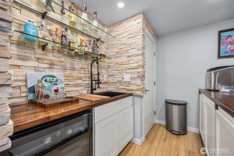 6507 113th Avenue NE Kirkland WA 98033