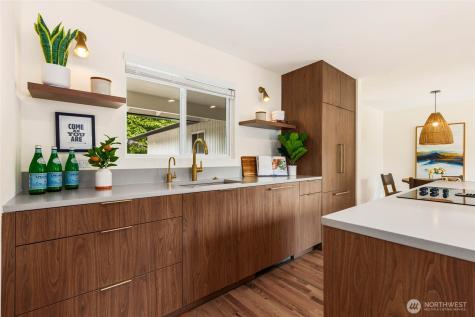 7047 NE 138th Street Kirkland WA 98034