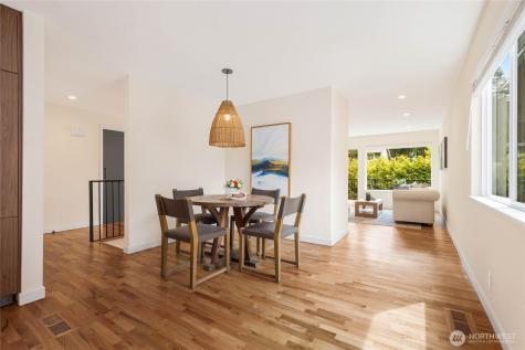 7047 NE 138th Street Kirkland WA 98034