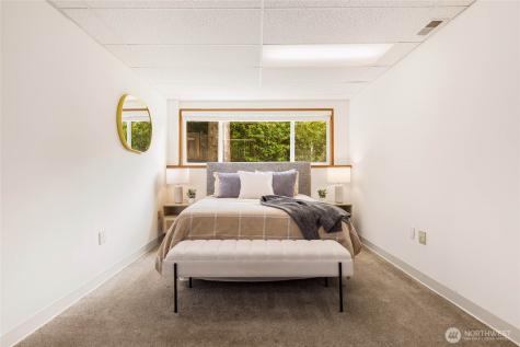 7047 NE 138th Street Kirkland WA 98034