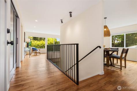 7047 NE 138th Street Kirkland WA 98034